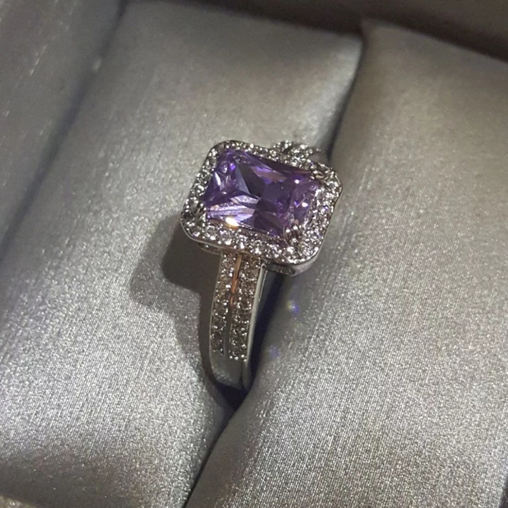 Fragrant Jewels Ring